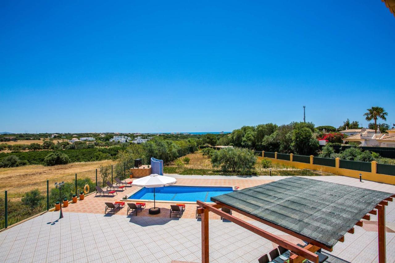Villa Nincha - Heated Pool - Free Wi-Fi - Air Con Албуфейра Экстерьер фото