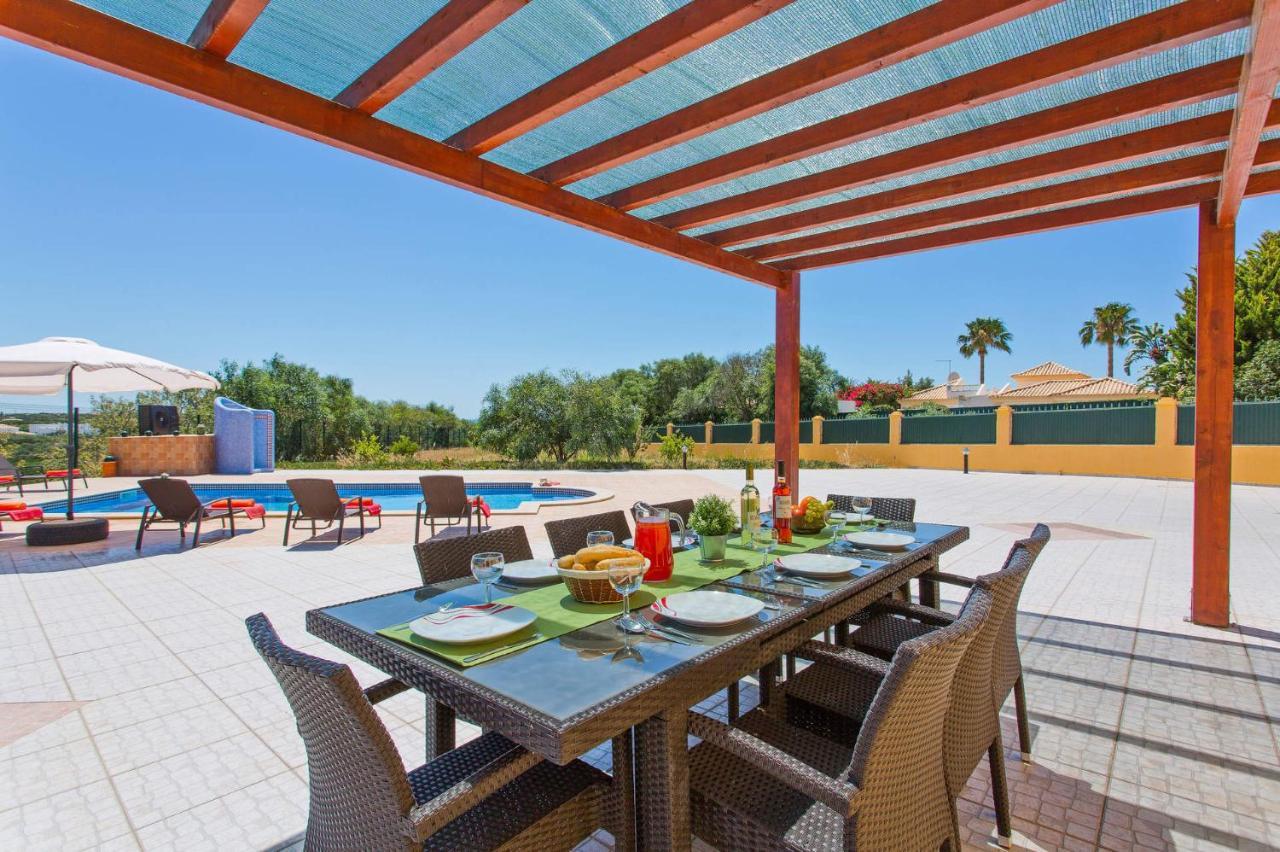 Villa Nincha - Heated Pool - Free Wi-Fi - Air Con Албуфейра Экстерьер фото