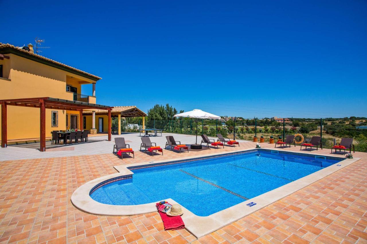Villa Nincha - Heated Pool - Free Wi-Fi - Air Con Албуфейра Экстерьер фото