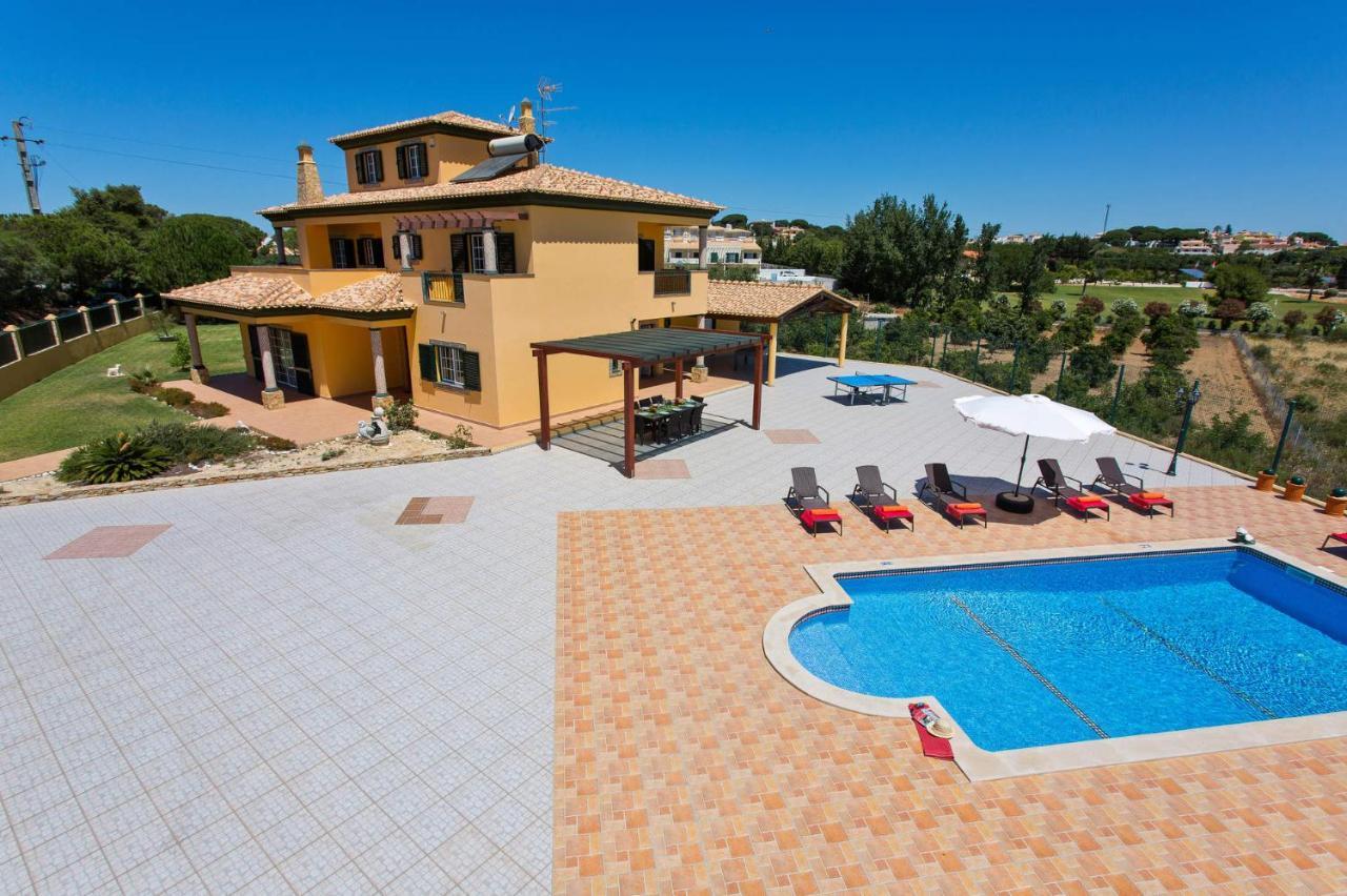 Villa Nincha - Heated Pool - Free Wi-Fi - Air Con Албуфейра Экстерьер фото
